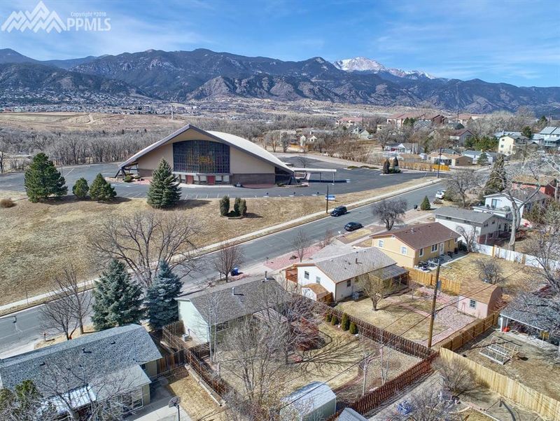 635 Manitou Blvd, Colorado Springs, CO 80904