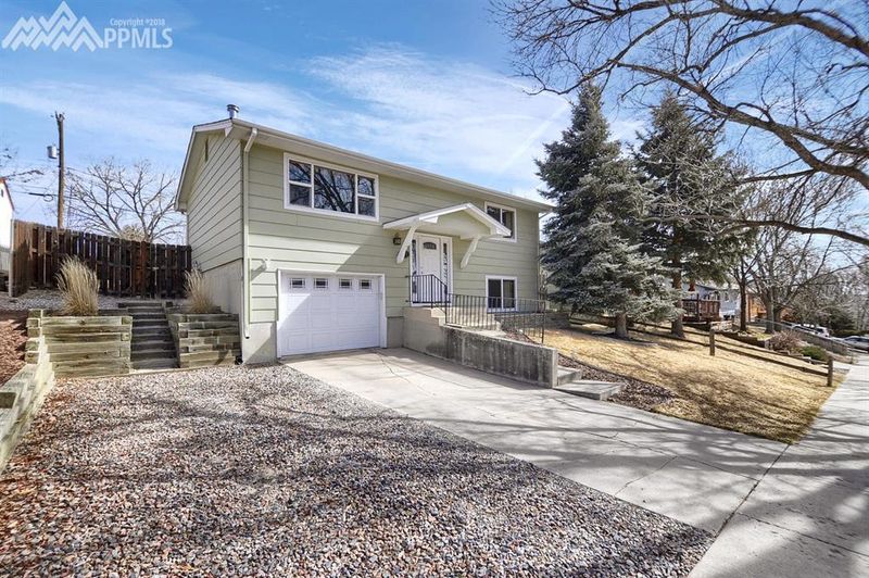 635 Manitou Blvd, Colorado Springs, CO 80904