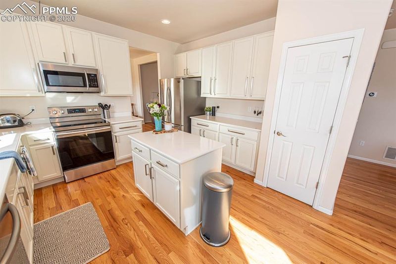 6350 Bearcat Loop, Colorado Springs, CO 80925