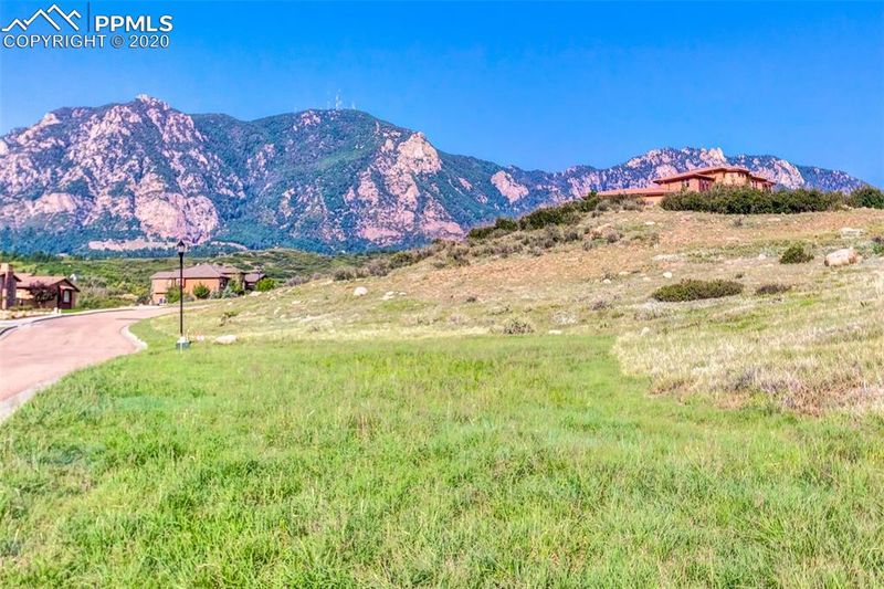 6350 Farthing Dr, Colorado Springs, CO 80906