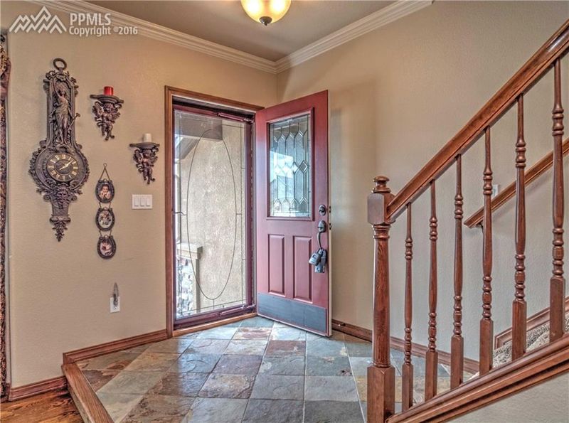 6352 Sundance Kid Dr, Colorado Springs, CO 80923