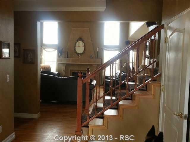 636 Freemont Cir, Colorado Springs, CO 80919