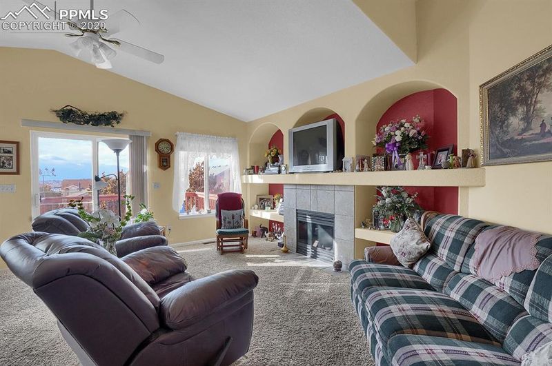 6363 Montero Cir, Colorado Springs, CO 80915