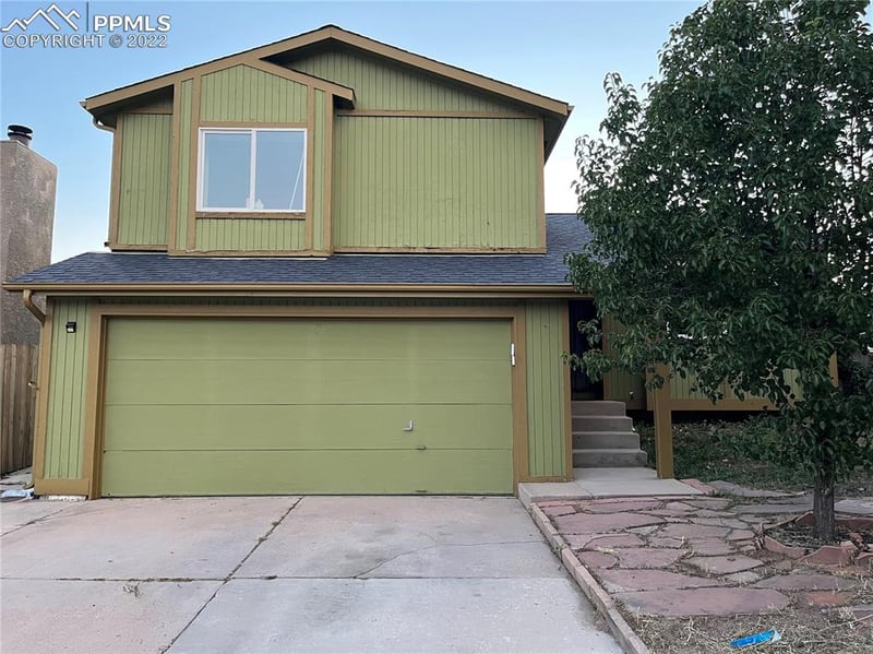 6368 Chantilly Pl, Colorado Springs, CO 80922