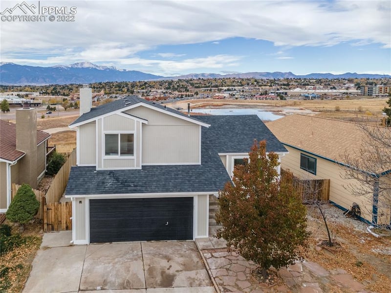 6368 Chantilly Pl, Colorado Springs, CO 80922