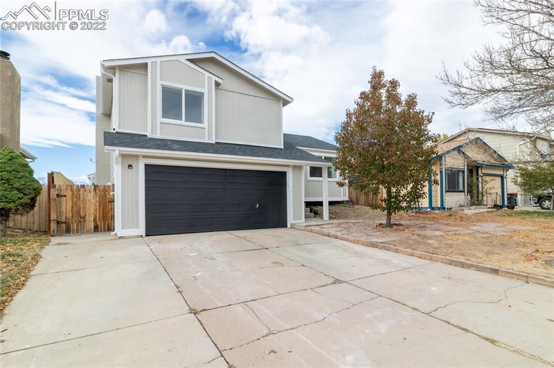 6368 Chantilly Pl, Colorado Springs, CO 80922