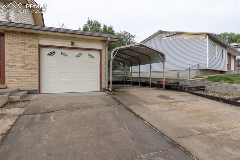 637 Raemar Dr, Colorado Springs, CO 80911