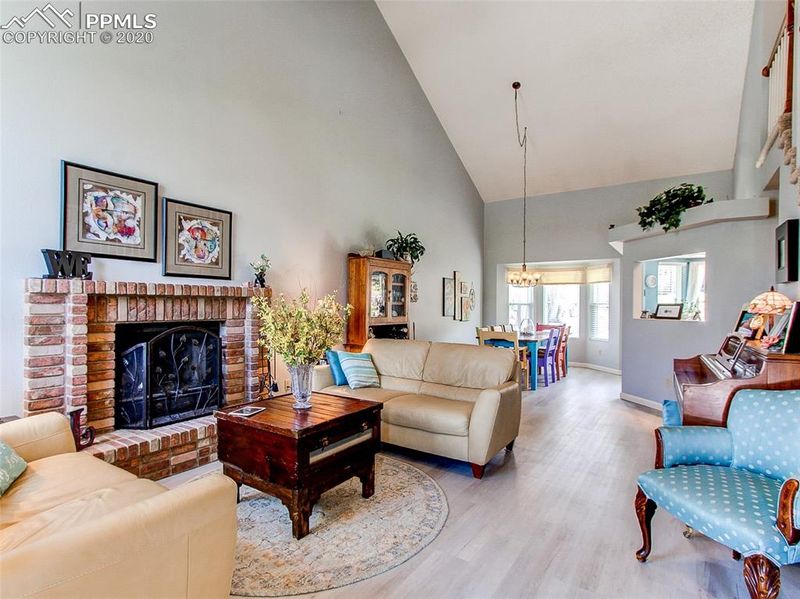 6375 Shirecliff Dr, Colorado Springs, CO 80918
