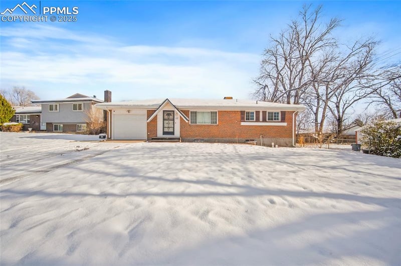 638 Dove Pl, Colorado Springs, CO 80906