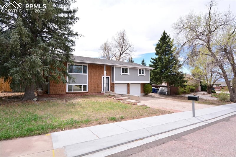 6380 Pawnee Cir, Colorado Springs, CO 80915