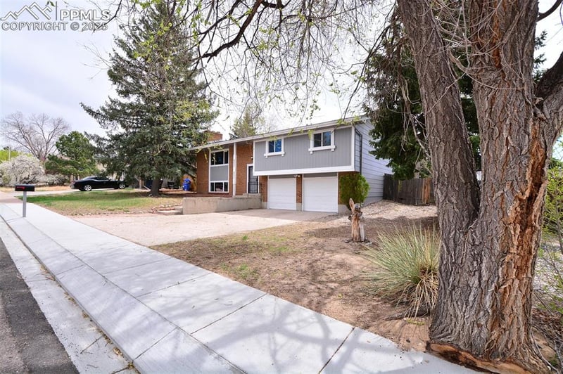 6380 Pawnee Cir, Colorado Springs, CO 80915