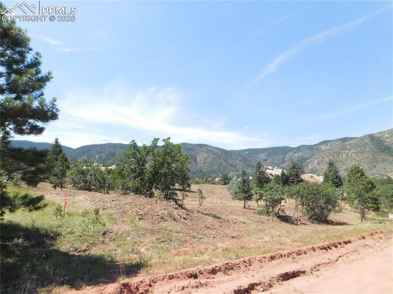 6382 Country Club Dr, Larkspur, CO 80118