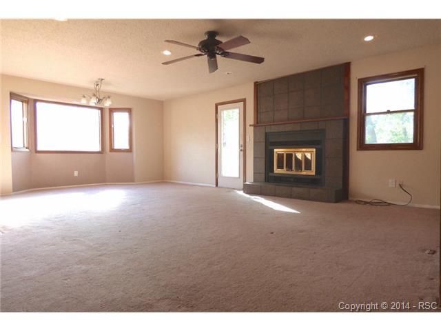 6382 Pulpit Rock Dr, Colorado Springs, CO 80918