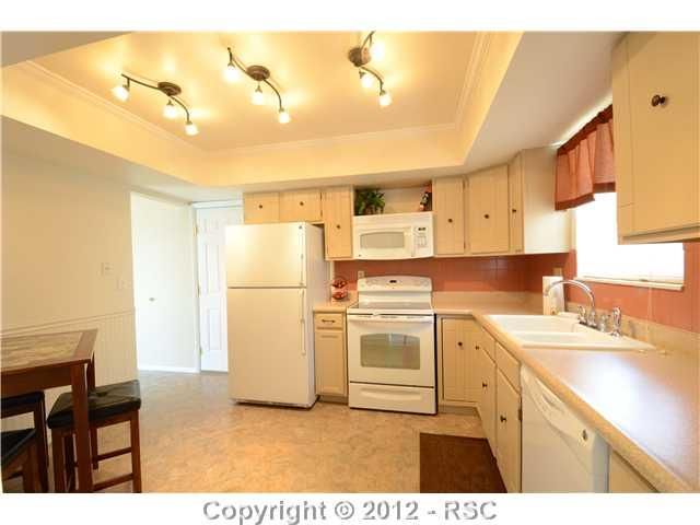 6390 Okeechobee Pl, Colorado Springs, CO 80915