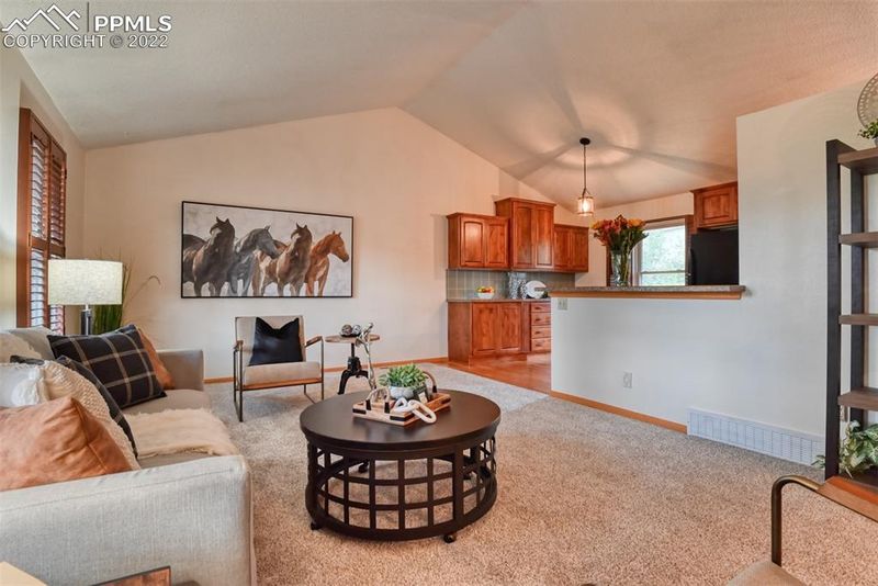 6401 Pulpit Rock Dr, Colorado Springs, CO 80918