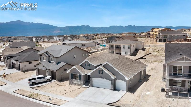 6412 Deco Dr, Colorado Springs, CO 80924
