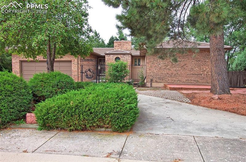6414 Hawkeye Cir, Colorado Springs, CO 80919
