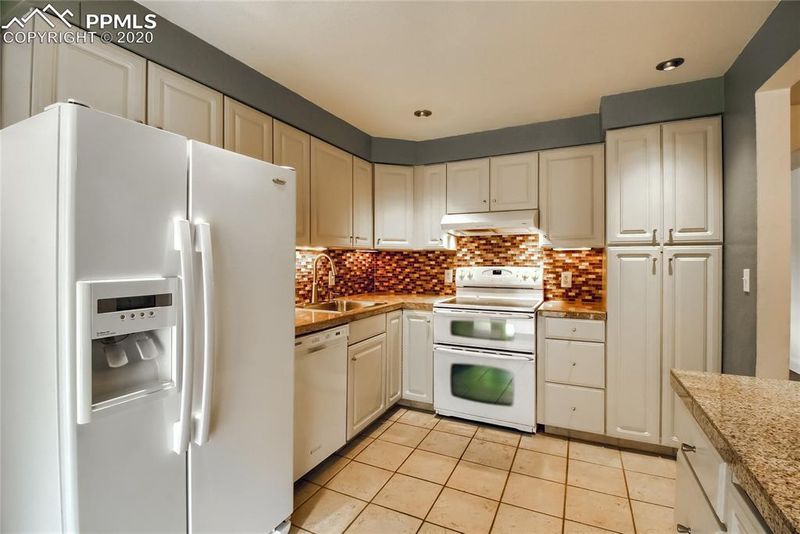 6417 Wolff St, Arvada, CO 80003