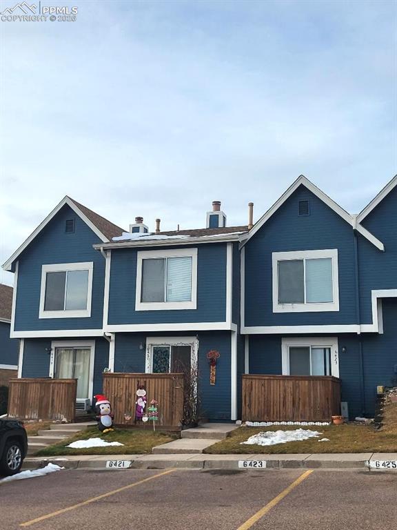 6419 Village Ln, Colorado Springs, CO 80918