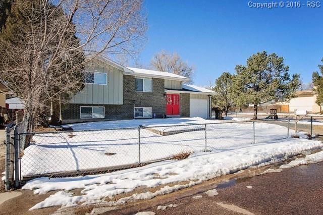 642 Dexter St, Colorado Springs, CO 80911