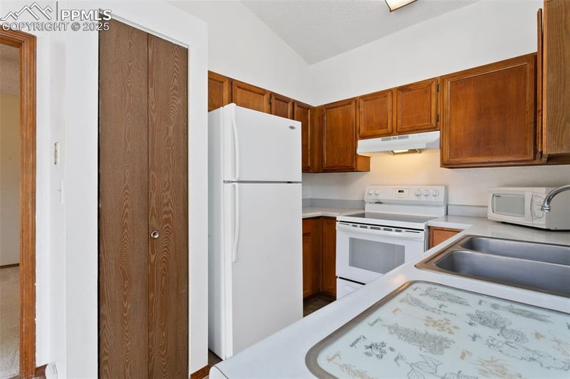 6420 Mohican Dr, Colorado Springs, CO 80915