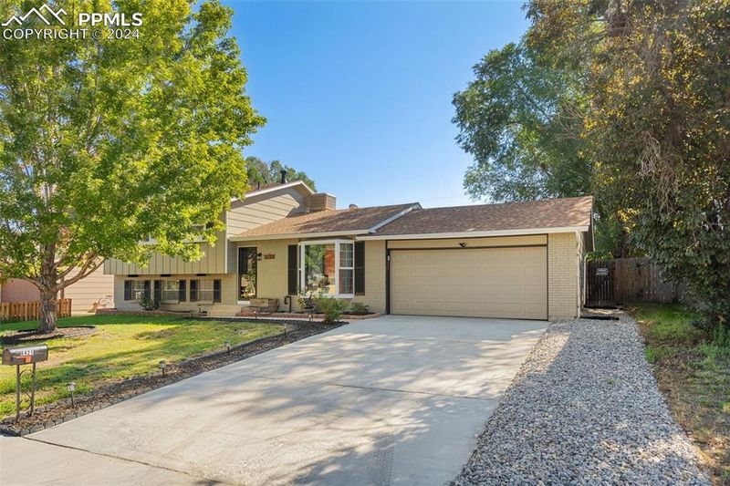 6421 W Wicklow Cir, Colorado Springs, CO 80918
