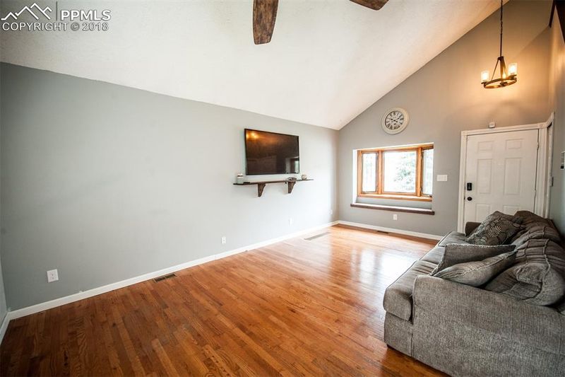 6425 Bismark Rd, Colorado Springs, CO 80922