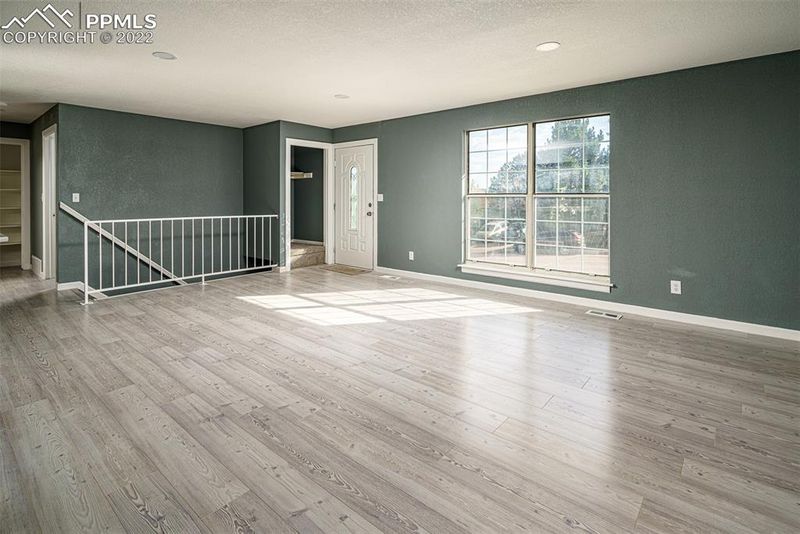 6430 Flintridge Dr, Colorado Springs, CO 80918