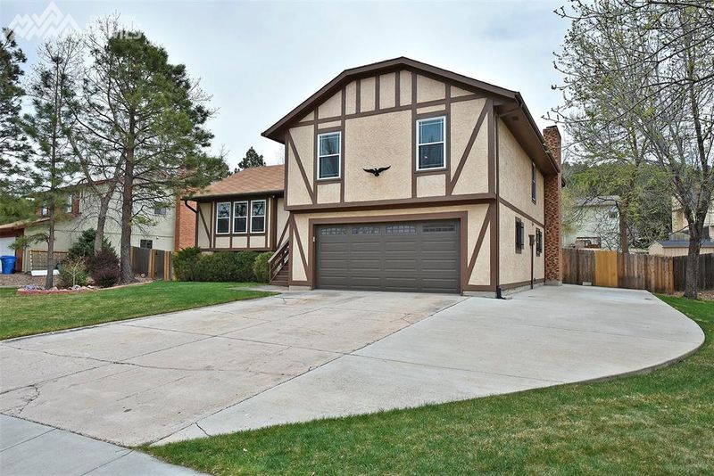 6431 Pulpit Rock Dr, Colorado Springs, CO 80918