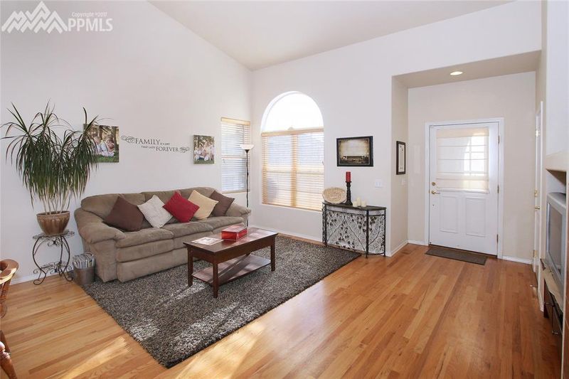 6431 Stella Luna Dr, Colorado Springs, CO 80923