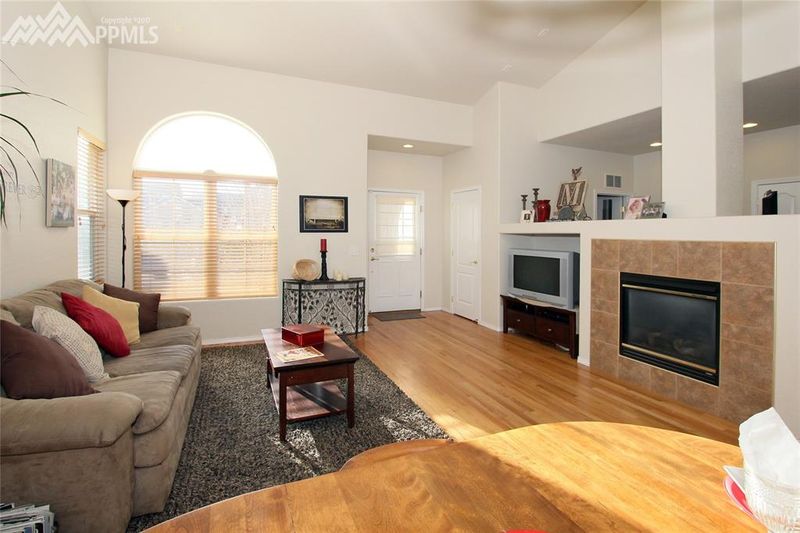 6431 Stella Luna Dr, Colorado Springs, CO 80923