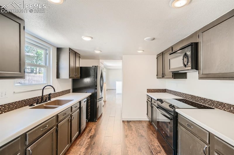 6437 Galway Dr, Colorado Springs, CO 80918