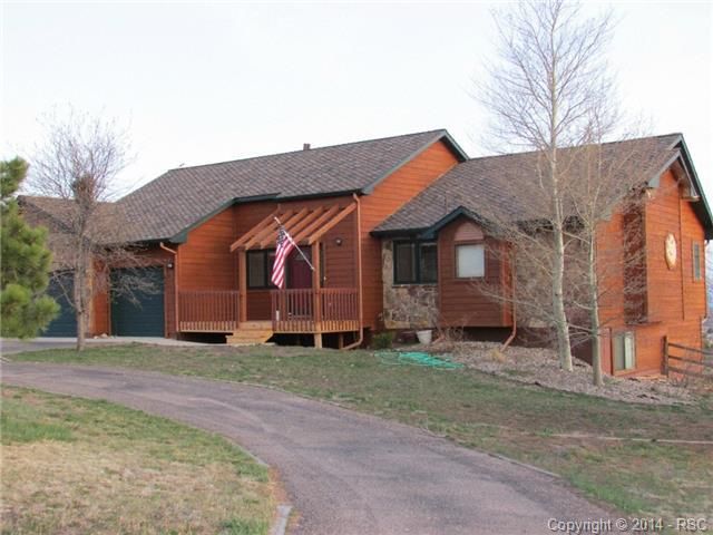 645 W Caribou Dr, Monument, CO 80132
