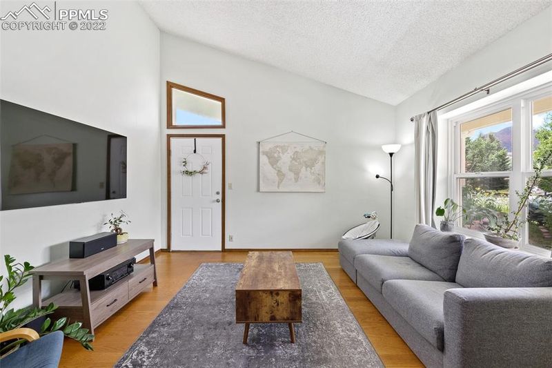 6450 Pemberton Way, Colorado Springs, CO 80919
