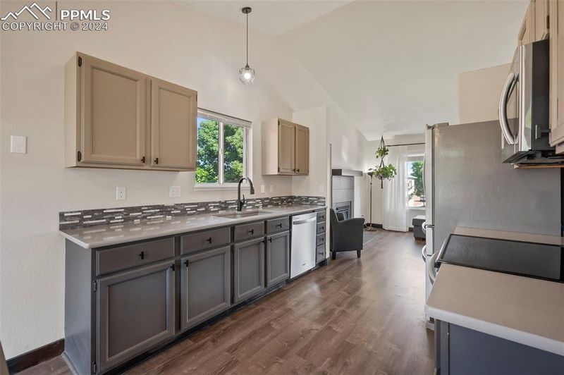 6450 Pitchfork Dr, Colorado Springs, CO 80922