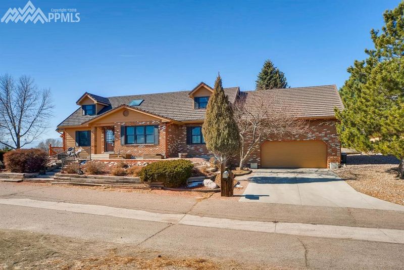 6457 Mesedge Ln, Colorado Springs, CO 80919