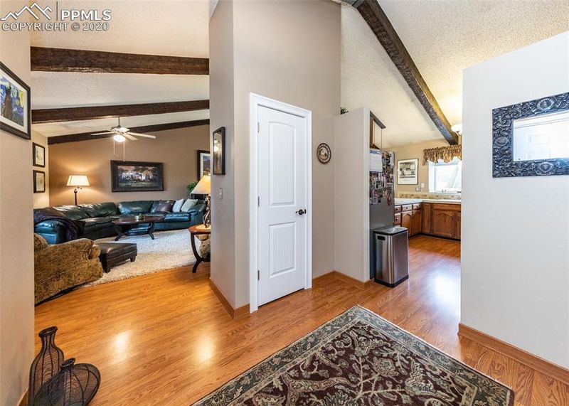 6463 Pulpit Rock Dr, Colorado Springs, CO 80918