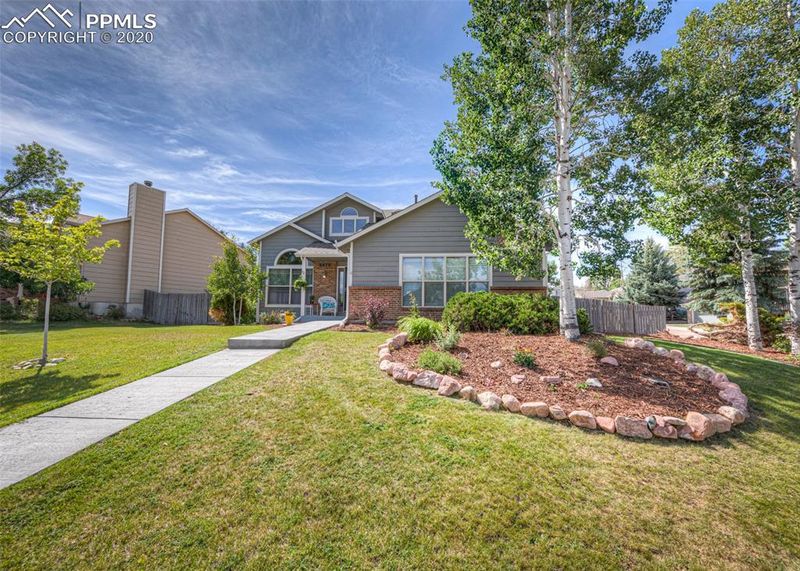 6470 Fall River Dr, Colorado Springs, CO 80918