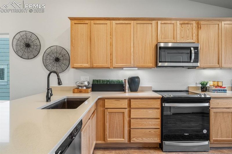 6473 Vistancia Ave, Colorado Springs, CO 80922