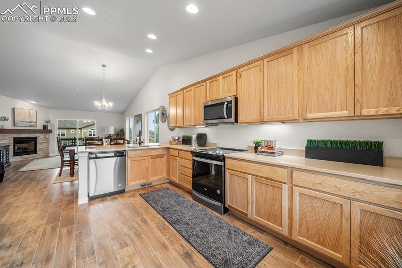 6473 Vistancia Ave, Colorado Springs, CO 80922