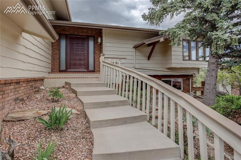 6475 Mesedge Dr, Colorado Springs, CO 80919