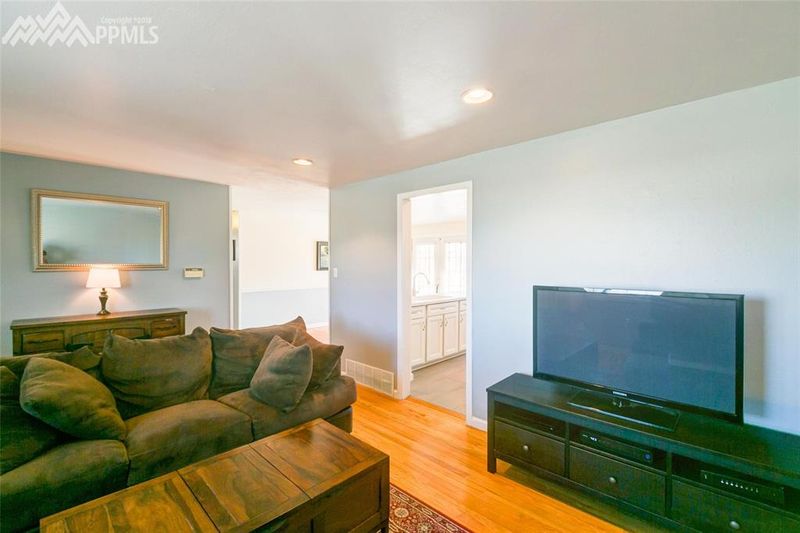 650 E Fremont Ave, Centennial, CO 80122