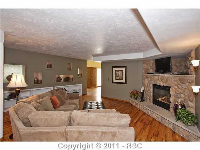 650 Larks Nest Way, Monument, CO 80132