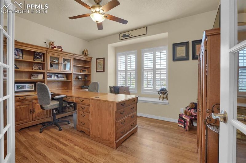 6503 Forest Thorn Ct, Colorado Springs, CO 80927