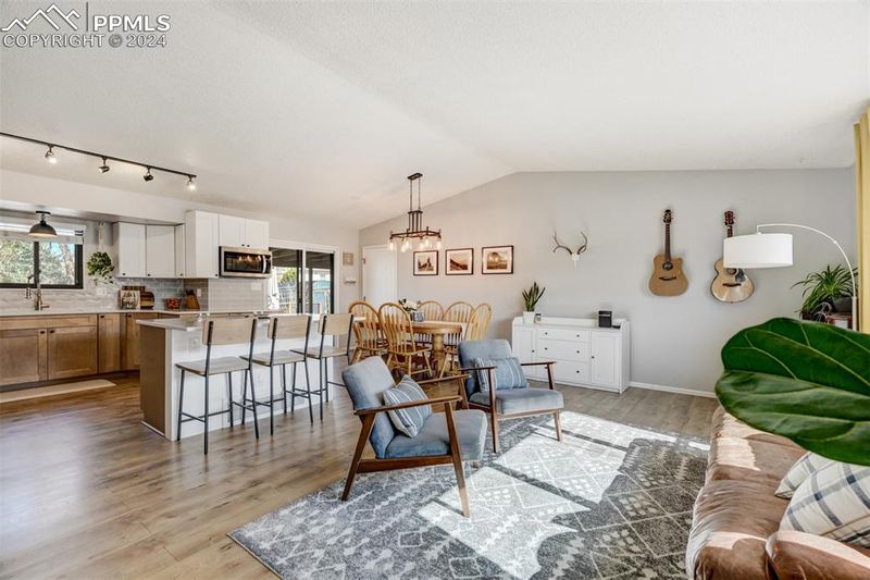 6506 Charter Dr, Colorado Springs, CO 80918