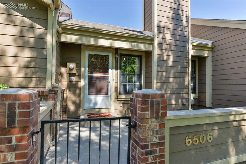 6506 Foxdale Cir, Colorado Springs, CO 80919