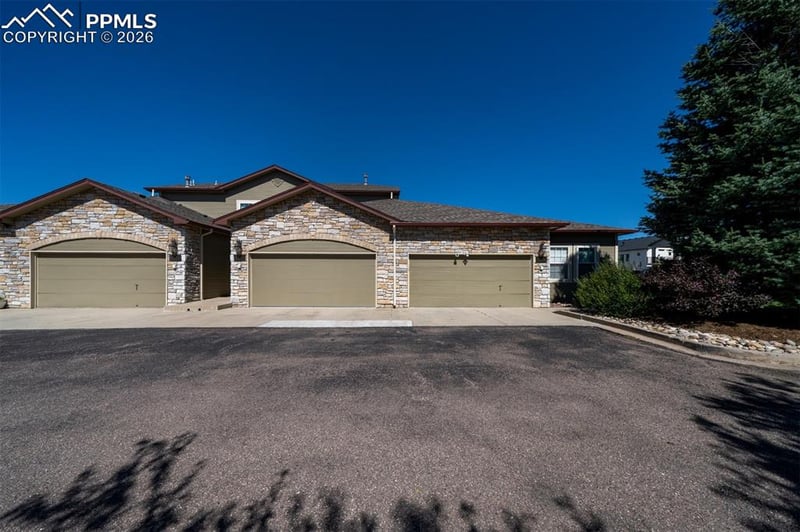 6512 Range Overlook Hts, Colorado Springs, CO 80922