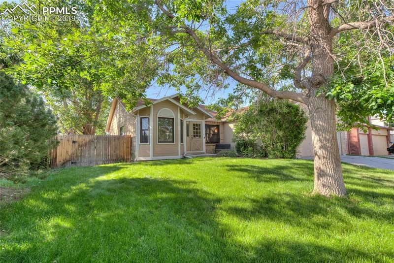 6516 Gemstone Way, Colorado Springs, CO 80918