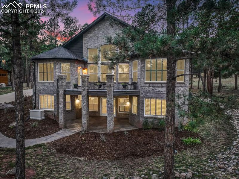 6517 Perry Park Blvd, Larkspur, CO 80118