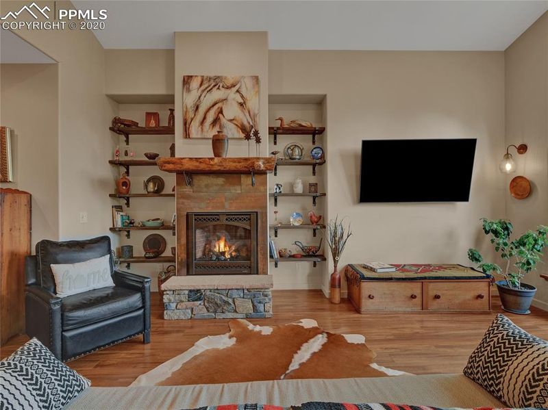 652 Ridge Rd, Divide, CO 80814